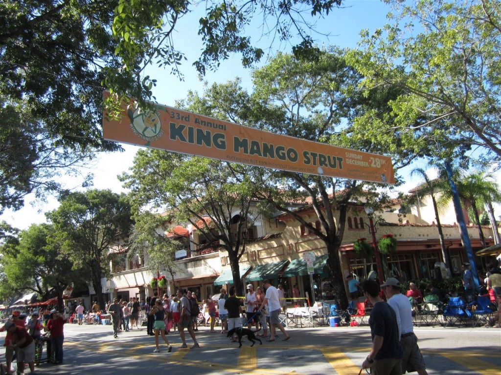 King Mango Strut banner on Main
