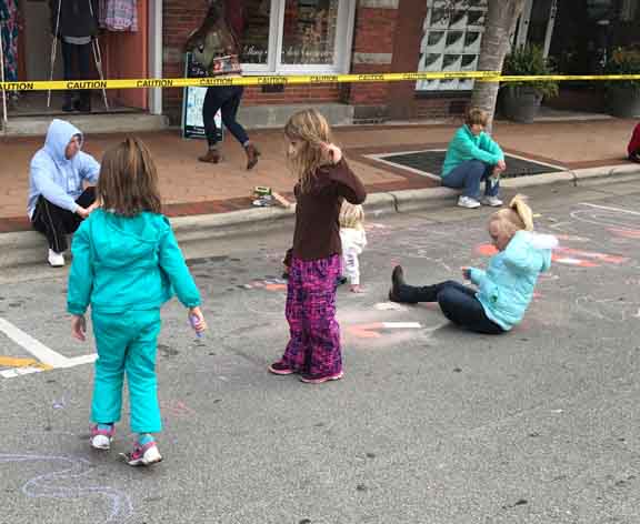 beary-merry-kids-chalk
